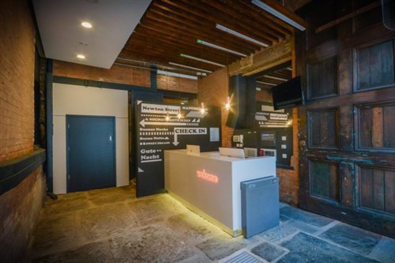 Easyhotel Manchester Exterior foto